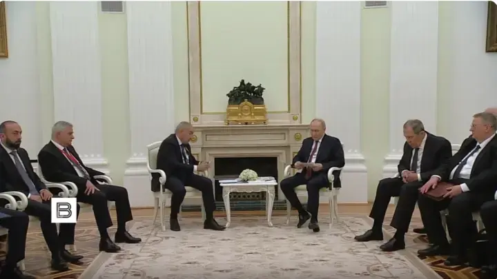 Детали тайной беседы лидеров: Путин и Пашинян провели жёсткий разговор без камер