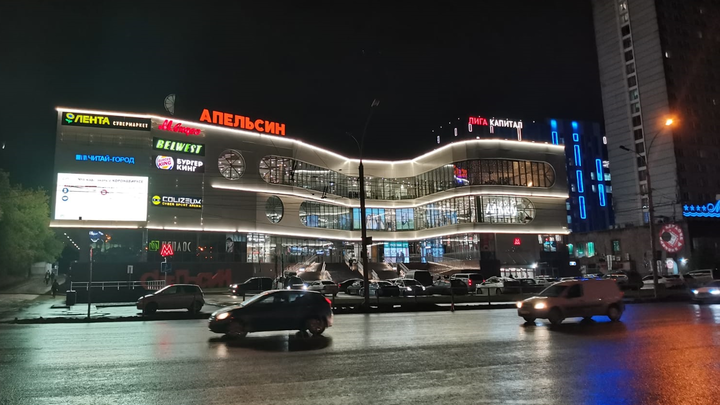 Колбасный король и столичная светская львица: Кто владеет торговыми центрами в Новосибирске