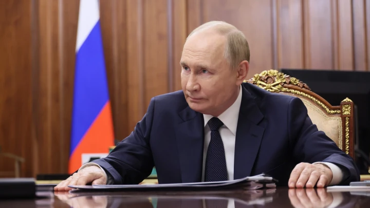 Путин поздравил Русское географическое общество с 180-летием, отметив вклад в мировую науку