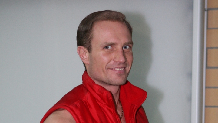 У нас же какие врачи?: Встревоженный отец Костомарова сообщил о состоянии фигуриста