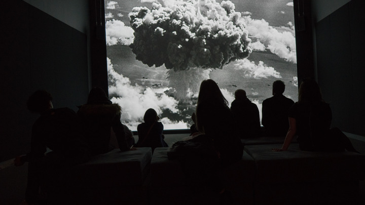 Как выглядит испытание атомной бомбы: Фото гигантского взрыва в Тихом океане