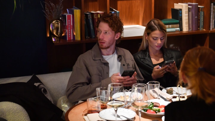 Как живёт внук Пугачёвой: Дом сгорел, денег нет, спасают мама и бабушка