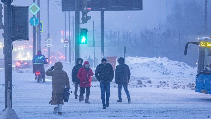 Бушует Ольга: Десятки автомобилей в Москве разбиты - массовые аварии множатся