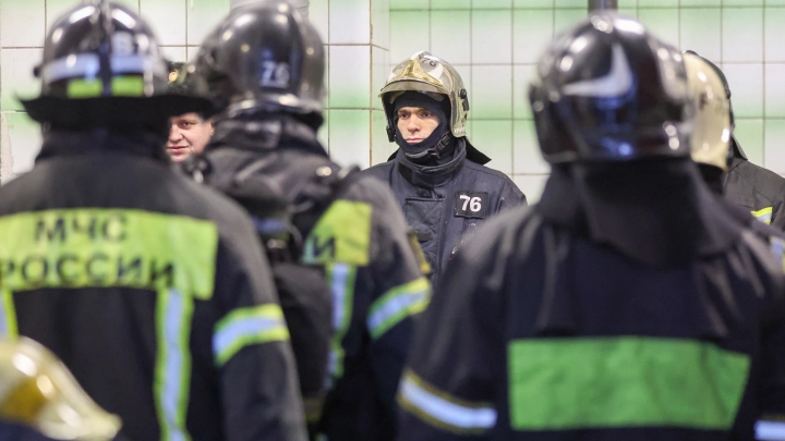 На кубанском НПЗ ликвидировали горение в обваловании резервуара: площадь пожара постепенно уменьшается