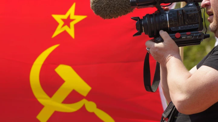 «Царьград»: туристы из Польши и Литвы оскорбились на приветствие граждан СССР