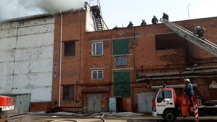 В Иванове ликвидировали пожар на химзаводе
