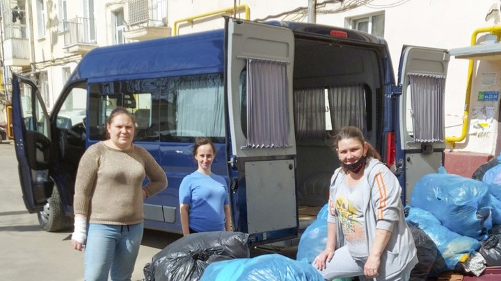 Ивановцы собрали 1,5 тонны вещей для нуждающихся семей