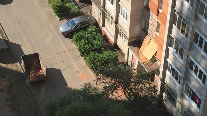 В Иванове посыпался фасад многоэтажки