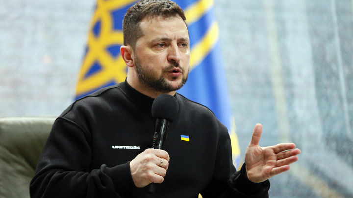 Зеленский заявил об утверждении сроков начала контрнаступления