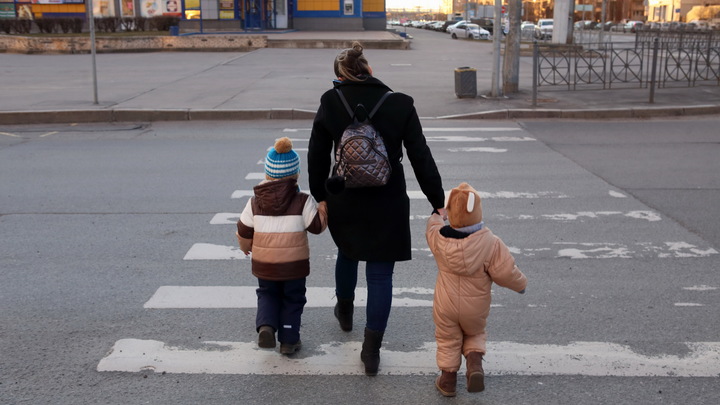 В Нижегородской области беременные женщины и одинокие родители получат пособия. Как их оформить