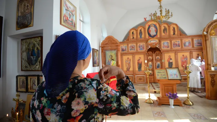 Священник перечислил молитвы, помогающие при страхе и отчаянии