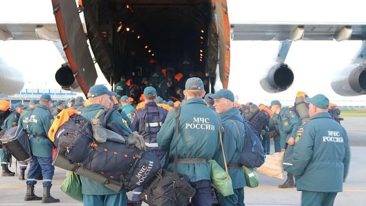 Около 100 человек: Новосибирские спасатели отправились в Норильск