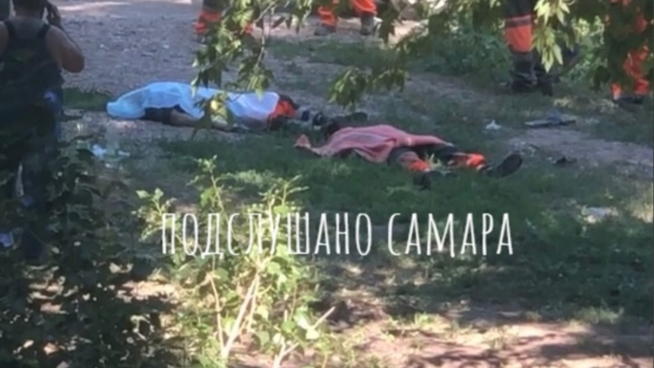 В Самаре два человека погибло в канализационном колодце: видео с места трагедии