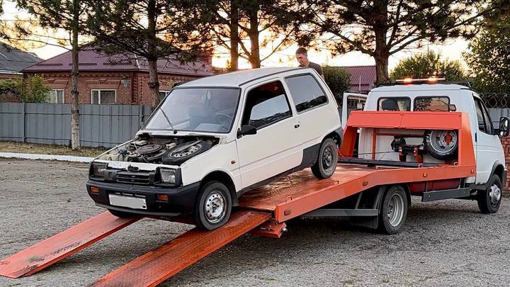 В Новокубанском районе пьяный водитель без прав перевозил на Оке компанию, в том числе ребёнка