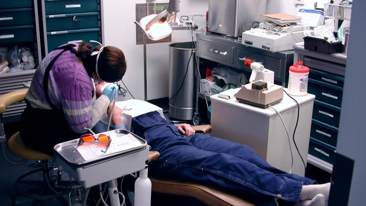 Пациент под наркозом умер в стоматологической клинике в Хабаровске