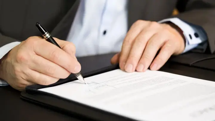 Оформят кредит: почему нужно уничтожать документы и чеки с личными данными