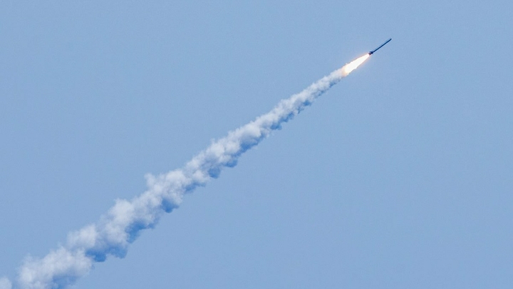 ВС России поразили крупный склад боеприпасов в Николаеве