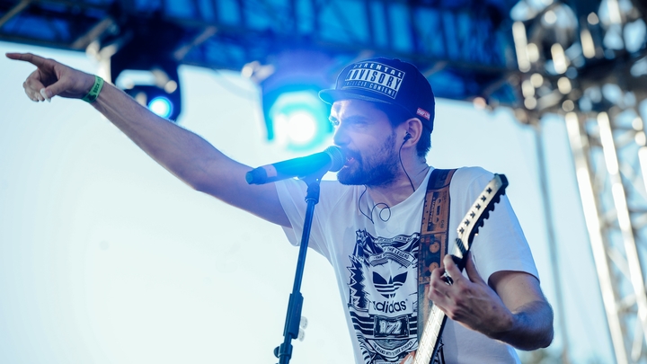 Сбежавший из России Noize MC* зарабатывает на недвижимости в Москве - источник