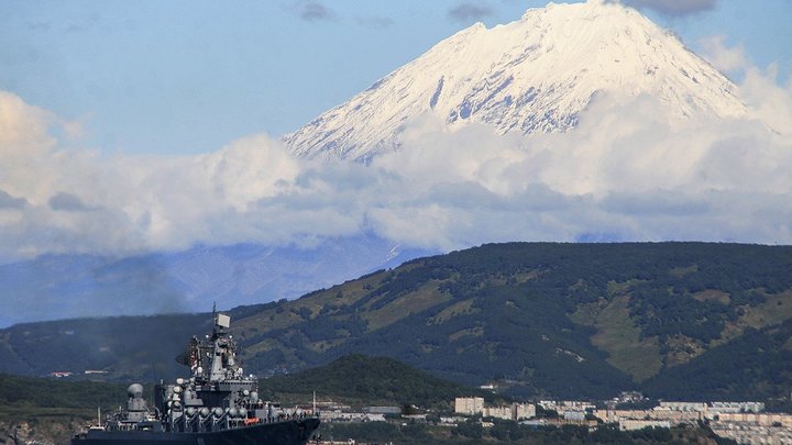 Спасатели добрались в домик вулканологов к выжившим на Ключевской сопке