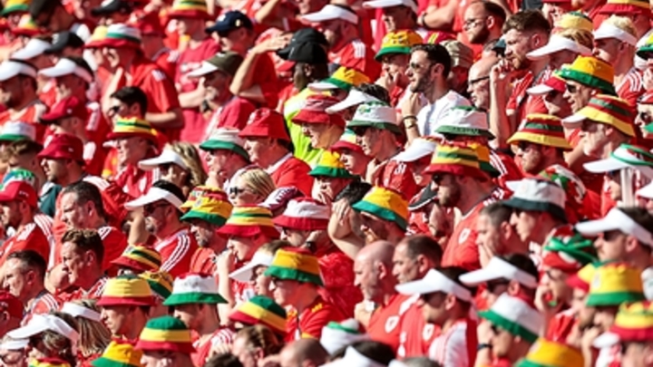 Грабежи и беспорядки: Фанаты футбола из Марокко отпраздновали матч ЧМ в Амстердаме