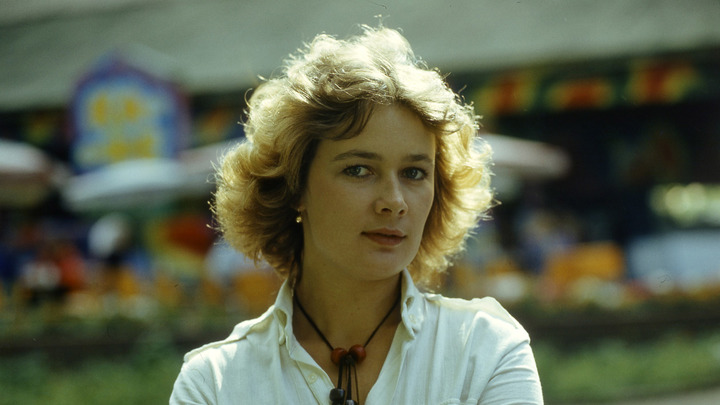 Звезда Гардемаринов продала всё имущество, чтобы сбежать в США. Но вместо славы пришлось мыть полы