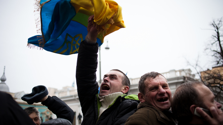Без этого даже думать об урегулировании невозможно. Песков назвал главное условие мира в Донбассе