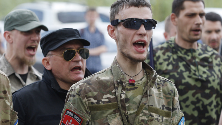 В селе Днепряны обнаружен схрон нациста из Правого сектора*