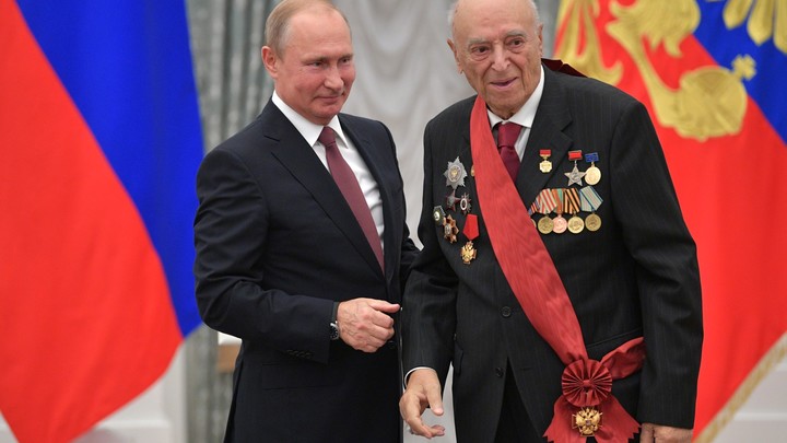 Русский разведчик - великий актёр. Владимир Этуш мог получить бронь, но пошёл на фронт