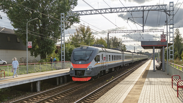 На Кубани из-за остановки состава задержали три поезда южных направлений