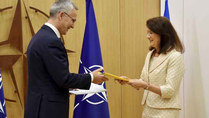 Расширение НАТО: В Брюсселе подписан протокол о вступлении Швеции и Финляндии