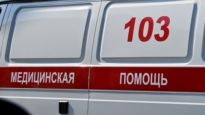 Стало плохо, упал в обморок: На Урале мальчик умер после школьной линейки