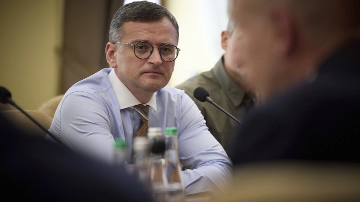 Кулеба: тот, кто подпишет мирный договор с потерей земель, не выживет