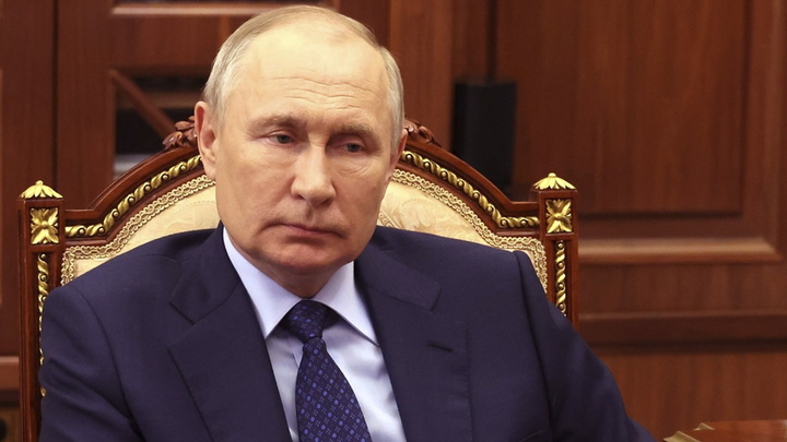 Партия страха и слива пытается договориться с Западом. И Путин это знает