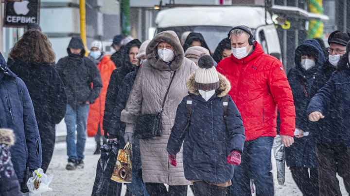Антитела не помогут: Иммунолог объяснил, кому не избежать повторного заражения COVID