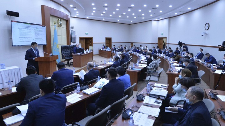 Сенат и Мажилис проведут 16 марта совместное заседание