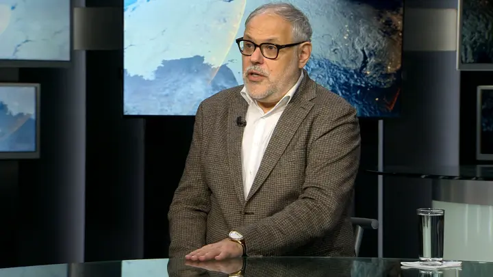 Хазин: США не дали открыть второй фронт против России Хазин: США не дали открыть второй фронт против России