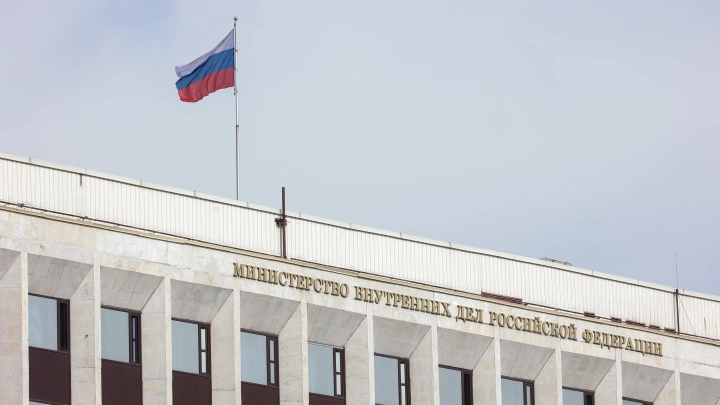 МВД России приняли 1000-е заявление о выдаче разрешения на временное проживание от мигрантов