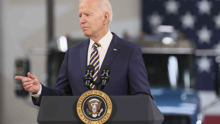 Сто долларов за укол: Минфин США сообщил об идее Байдена