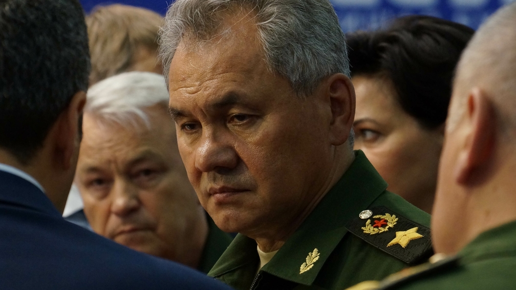 Шойгу объяснил, почему важно осваивать Арктику Шойгу объяснил, почему важно осваивать Арктику