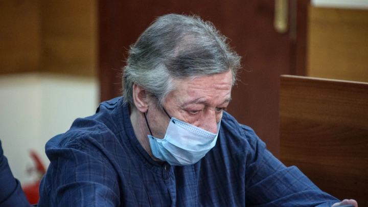 Прожёг жизнь: Как в России отреагировали на освобождение Михаила Ефремова