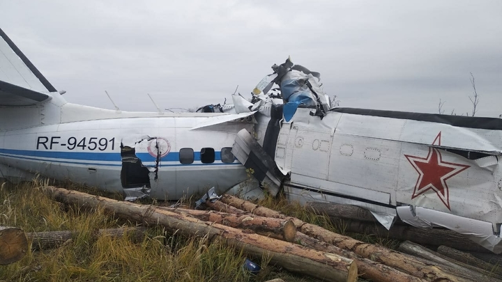 Власти Татарстана назвали размер выплат семьям погибших при крушении L-410