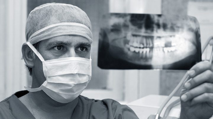 Эпидемия взорвавшихся зубов: Странная болезнь поразила учёных