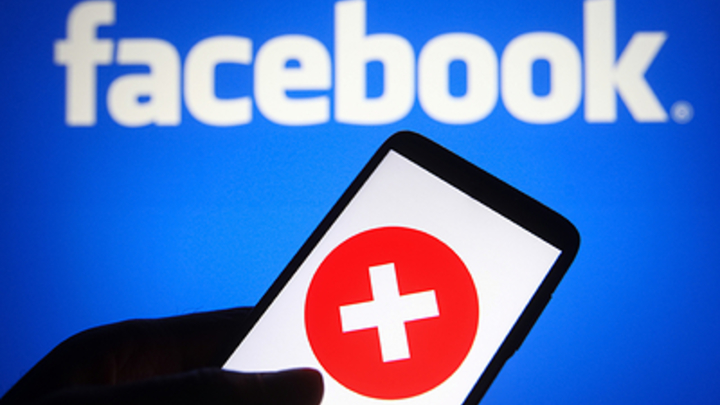 Экс-сотрудница Facebook разоблачила соцсеть - Цукербергу пришлось оправдываться. Вышло неловко