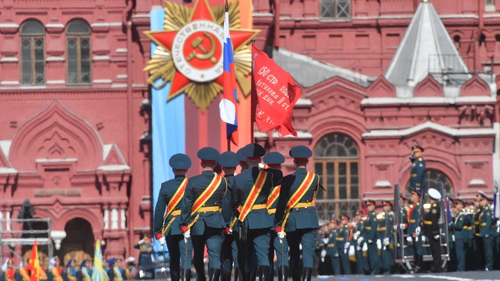 Враг проиграл тогда - проиграет сейчас: Парад Победы - важный символ для русских