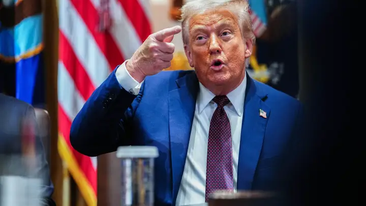 Они вышли на связь, но было поздно: Трамп назвал торговлю с Индией односторонней катастрофой из-за дефицита и сделок с Россией