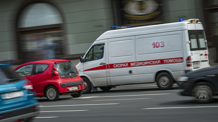 В Новосибирске мать выбросила из окна годовалого сына