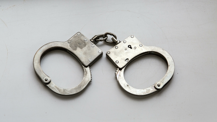 В Курганской области пьяного бесправника обвиняют в нападении на полицейского