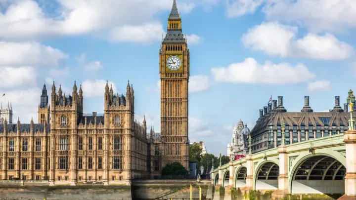 В просвещенной Европе нет антисемитизма в отличие от дремучей России. Как англичане культурно разбирались с кредитами