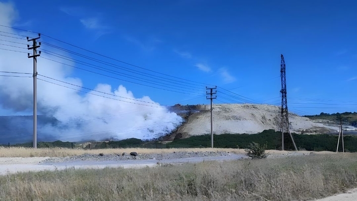 В Новороссийске спустя две недели потушили пожар на мусорном полигоне