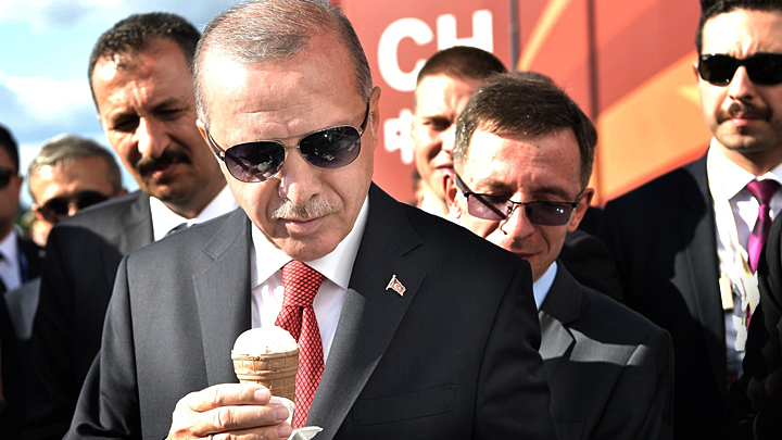 "Уйдите с нашего пути". Снимет ли Путин Эрдогана?